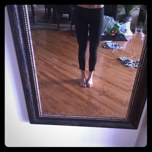 Textured black cropped leggings by hardtail